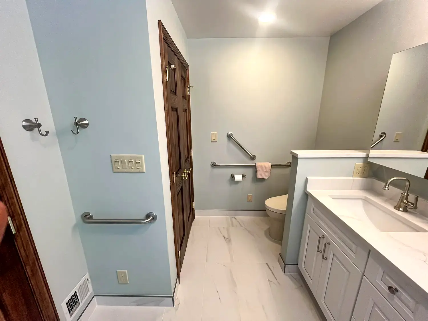 Accessible primary bathroom, bathroom remodeling project in Northern Virginia by HOM Design & Build, view 20