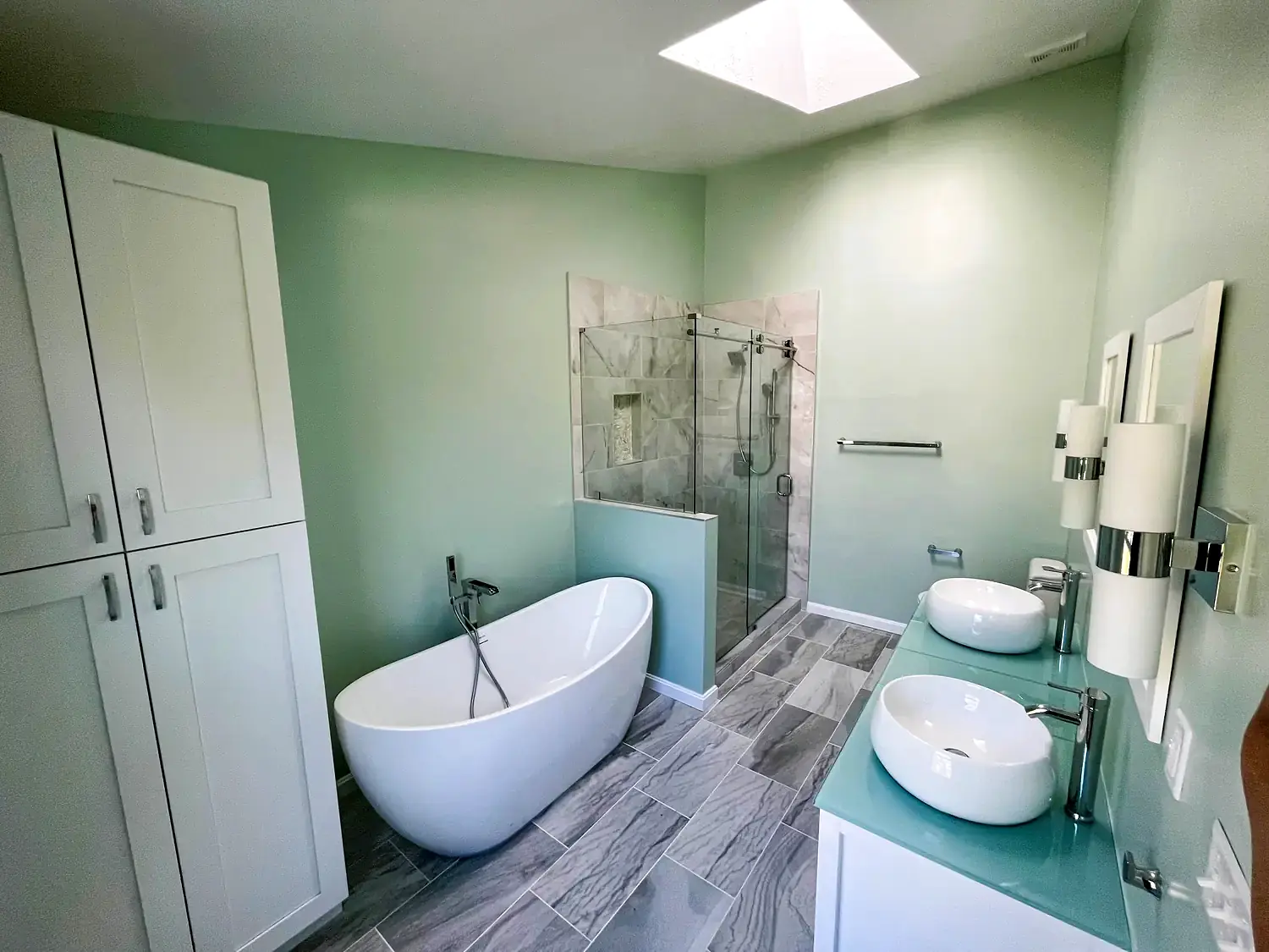 Freestanding-tub primary bathroom, bathroom remodeling project in Northern Virginia by HOM Design & Build, view 4